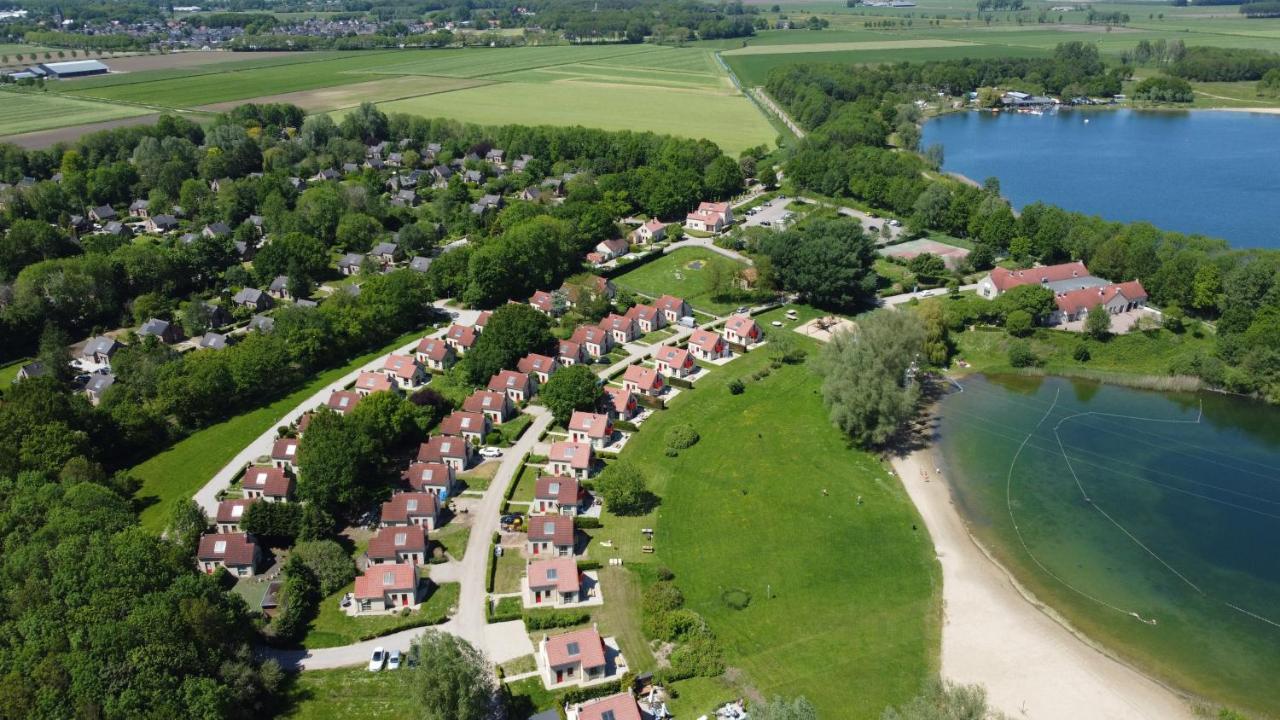 Vakantiepark 'T Broeckhuys Hotel Ewijk Luaran gambar